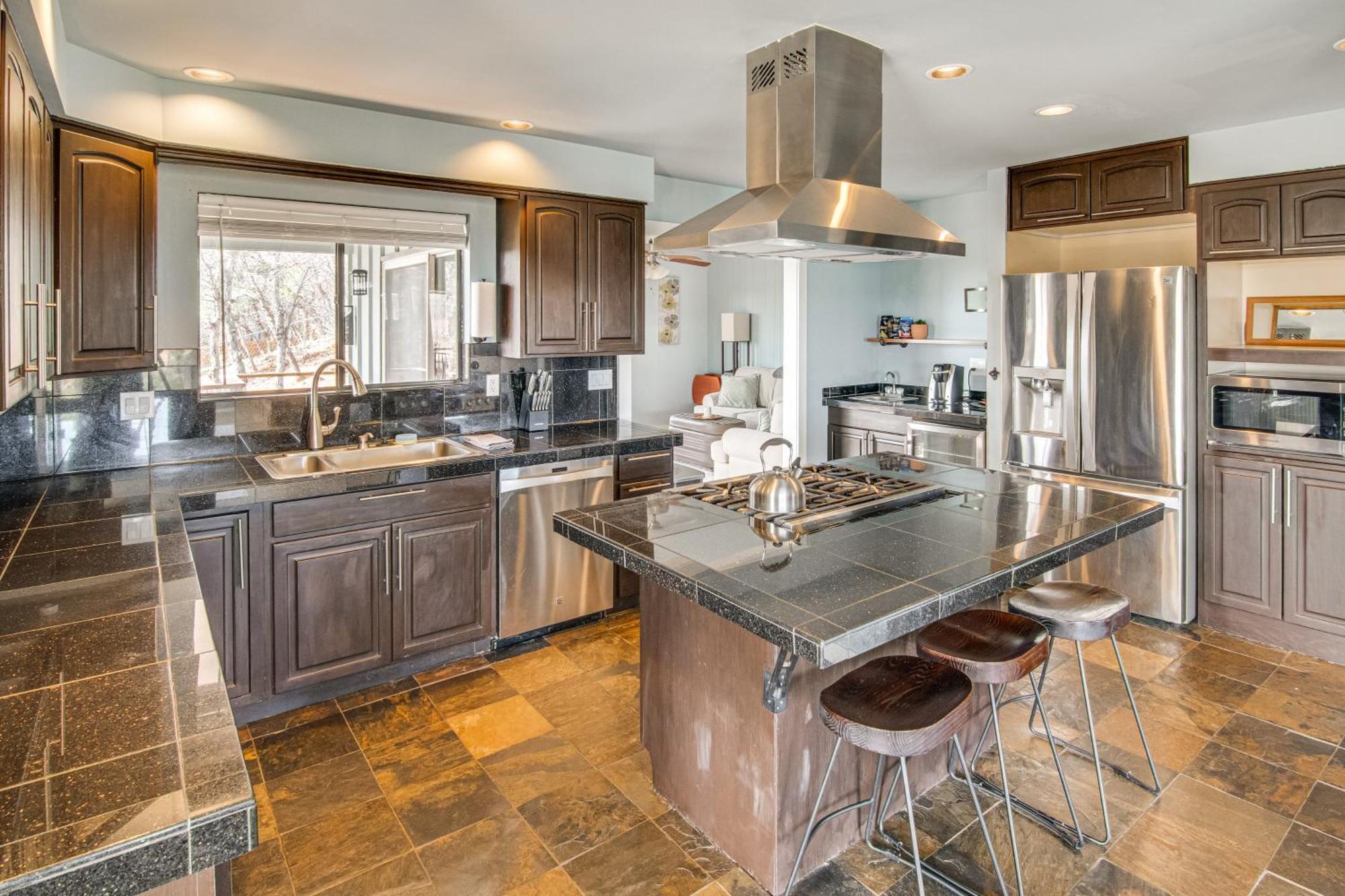 5 Mi To Area Attractions Home With Hot Tub Colorado Springs Exteriör bild